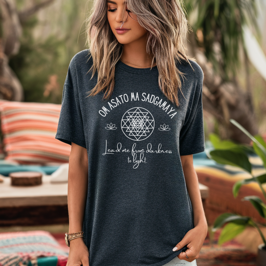 Sri Yantra Om Asato Ma Mantra T-Shirt